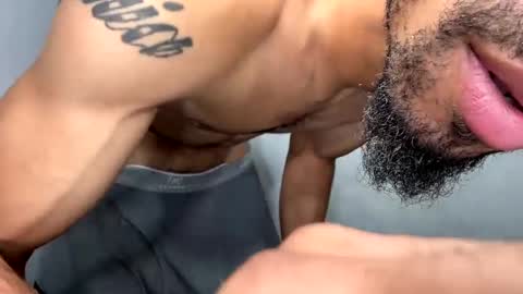 dixkzilla online show from September 15, 7:14 pm