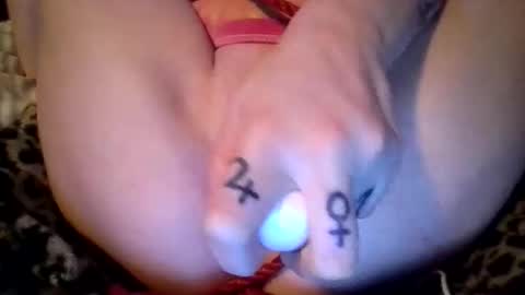 DizzieDezzzie online show from April 8, 9:04 pm