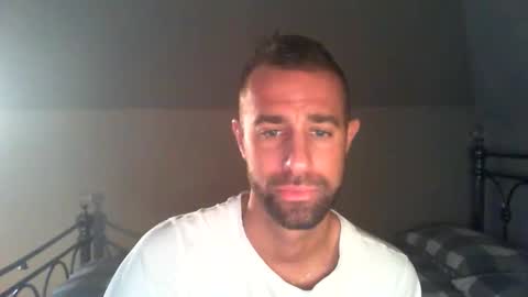 djay15013 online show from January 7, 8:45 am