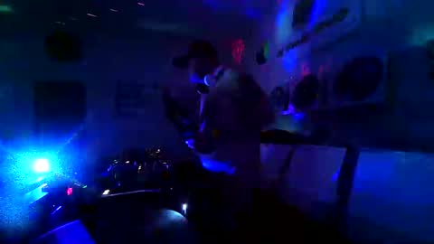 Snapshot of djnackt75 chatting on May 22, 12:51 am djnackt75 online show from May 22, 12:51 am