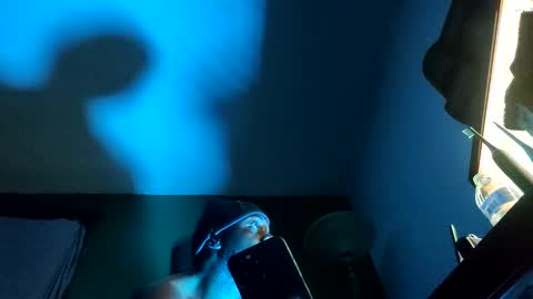 Snapshot of djopenwide chatting on January 19, 10:06 am Dj Open Wide online show from January 19, 10:06 am