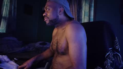 Snapshot of djopenwide chatting on December 14, 1:38 pm Dj Open Wide online show from December 14, 1:38 pm