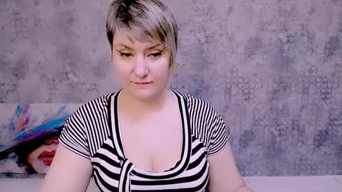 djullia online show from January 18, 2:23 pm