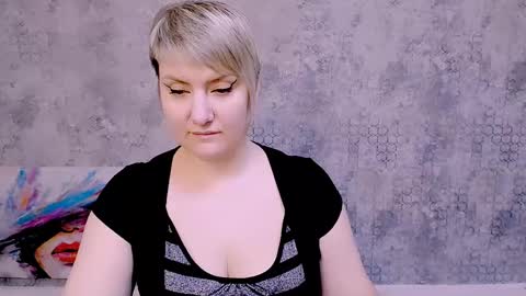 djullia online show from February 13, 9:30 am