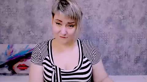 djullia online show from October 4, 5:49 am