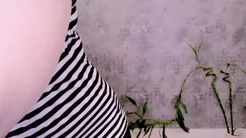 djullia online show from April 23, 12:29 pm