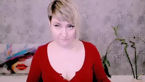 Snapshot of djullia chatting on April 25, 1:41 pm djullia online show from April 25, 1:41 pm