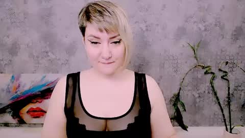 Snapshot of djullia chatting on April 26, 5:05 am djullia online show from April 26, 5:05 am