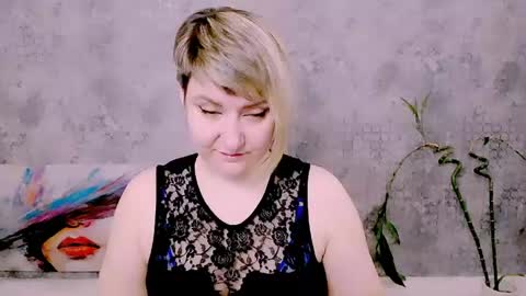 Snapshot of djullia chatting on May 3, 5:13 am djullia online show from May 3, 5:13 am
