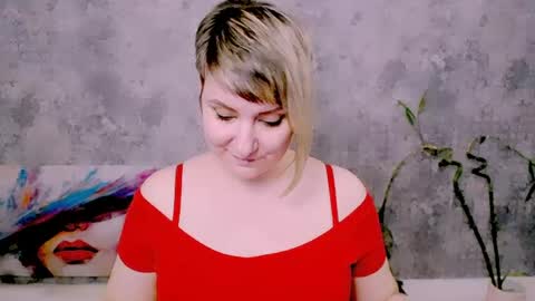 Snapshot of djullia chatting on May 16, 10:36 am djullia online show from May 16, 10:36 am