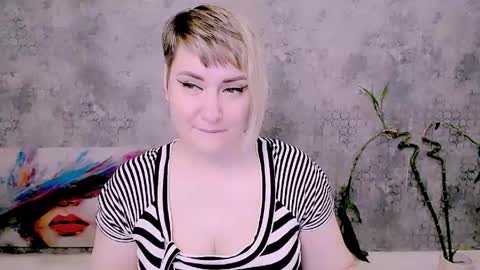 Snapshot of djullia chatting on May 20, 6:19 am djullia online show from May 20, 6:19 am