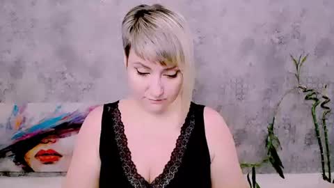 Snapshot of djullia chatting on July 20, 5:55 am djullia online show from July 20, 5:55 am