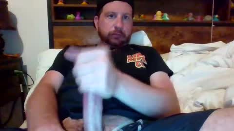 Snapshot of dlew505 chatting on July 3, 1:34 am come say hey lets chat online show from July 3, 1:34 am