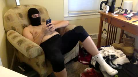 Snapshot of dljockbro chatting on October 3, 11:46 pm dljockbro online show from October 3, 11:46 pm