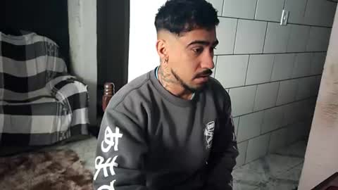 Snapshot of dmacedo96 chatting on July 9, 2:32 pm AmigodotadoZL online show from July 9, 2:32 pm