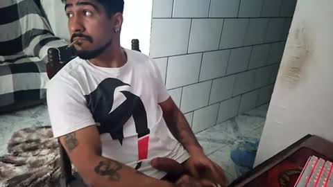 Snapshot of dmacedo96 chatting on July 28, 2:13 pm AmigodotadoZL online show from July 28, 2:13 pm