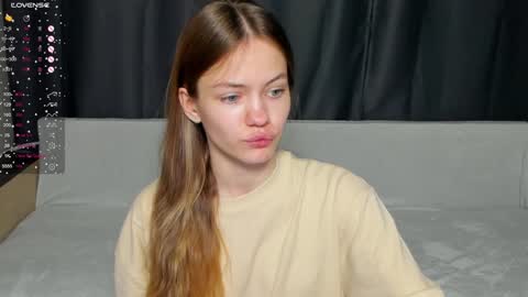 Polly and Kiriko online show from January 4, 1:10 am