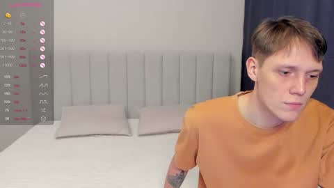 Polly and Kiriko online show from November 16, 7:52 pm