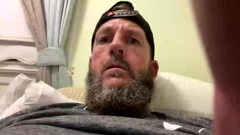 Snapshot of docblovesletters chatting on October 12, 7:07 am docblovesletters online show from October 12, 7:07 am