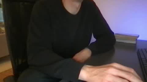 doctor_luv_69 online show from February 27, 3:56 pm