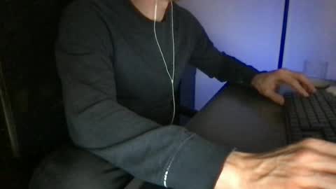doctor_luv_69 online show from June 13, 10:08 pm
