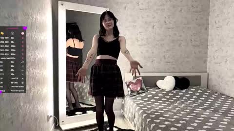 Annie PVT IS OPEN online show from October 11, 9:13 pm