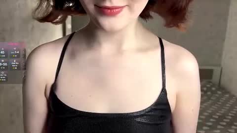 Snapshot of dodiebabikian chatting on June 13, 9:13 pm Annie PVT IS OPEN online show from June 13, 9:13 pm