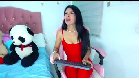 Snapshot of doe_sofi chatting on January 17, 7:30 am sofi online show from January 17, 7:30 am