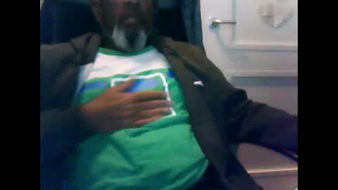 Snapshot of dofrank969 chatting on January 20, 12:25 am dofrank969 online show from January 20, 12:25 am