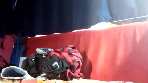 Snapshot of doghouseblue chatting on February 28, 3:48 pm doghouseblue online show from February 28, 3:48 pm