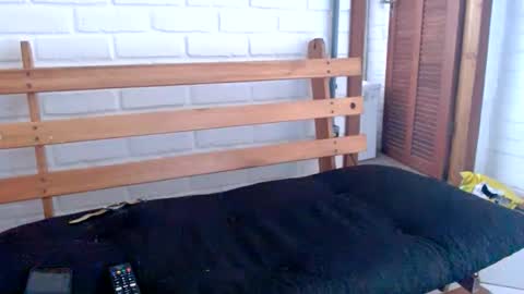 dogtattoo77 online show from October 17, 11:46 am