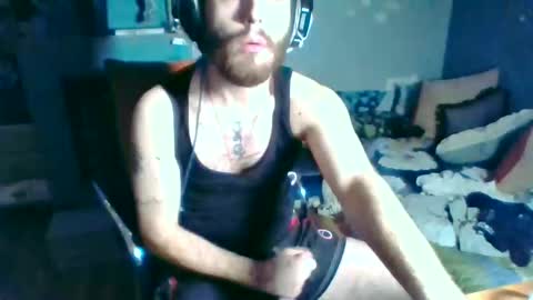 Snapshot of dogwithamohawk chatting on January 6, 9:00 pm dogwithamohawk online show from January 6, 9:00 pm