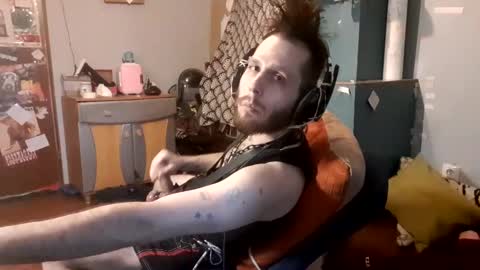 Snapshot of dogwithamohawk chatting on January 30, 2:15 pm dogwithamohawk online show from January 30, 2:15 pm