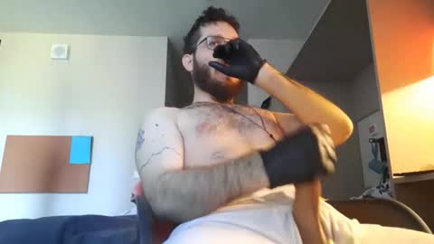 Snapshot of dogwithamohawk chatting on October 21, 8:26 am dogwithamohawk online show from October 21, 8:26 am