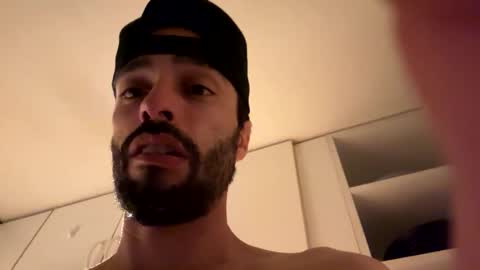 Snapshot of doingmek9 chatting on May 8, 4:07 am doingmek9 online show from May 8, 4:07 am