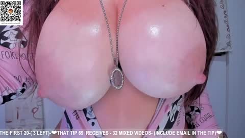 Snapshot of dolce4you69 chatting on January 22, 11:23 am Dea----IF YOU WANT TO SUPPORT ME -Purshase subscribtions scroll BIO  THANK YOU LOVE - online show from January 22, 11:23 am