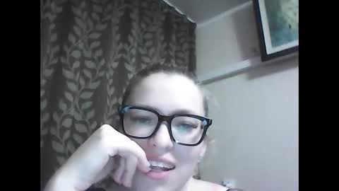 dolce_tempt online show from December 21, 7:54 pm