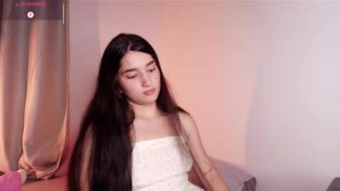 Snapshot of dolceangel__ chatting on November 4, 4:22 am Blair online show from November 4, 4:22 am