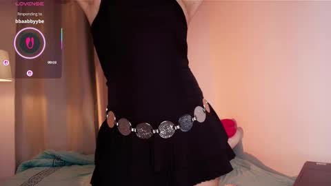 Snapshot of dolceangel__ chatting on November 8, 6:46 am Blair online show from November 8, 6:46 am