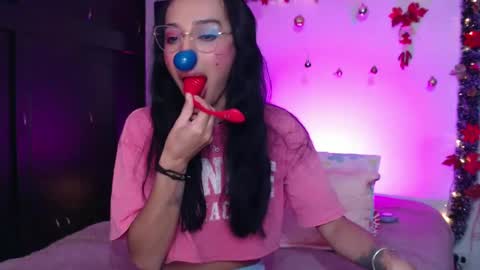 dolceclown_ online show from December 5, 1:14 am