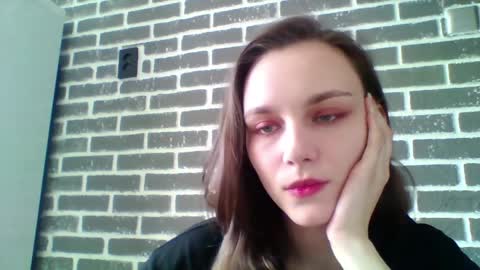 dolcezza_ online show from April 1, 12:28 pm