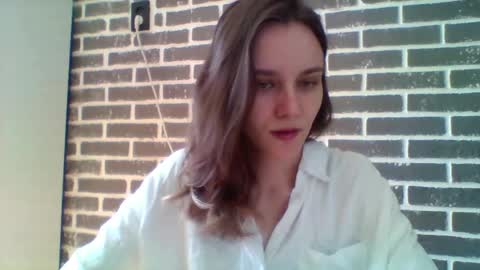 dolcezza_ online show from April 22, 10:06 am