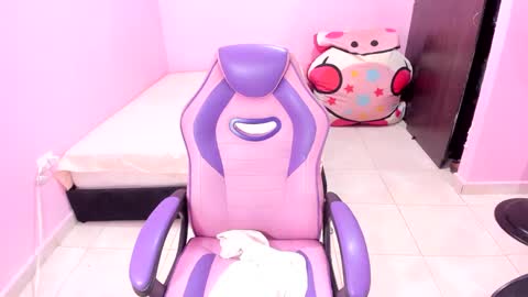 sofia de la torre online show from October 4, 2:59 pm