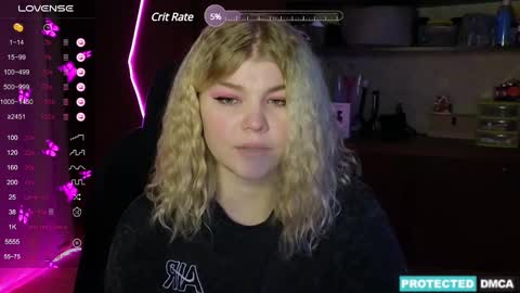 Chloe online show from December 6, 7:10 am