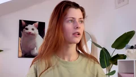 Your doll Lesli online show from April 21, 12:55 pm