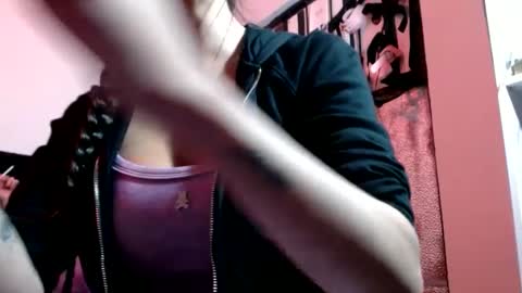 Snapshot of doll_sary chatting on January 8, 4:55 am Catherine XXX online show from January 8, 4:55 am