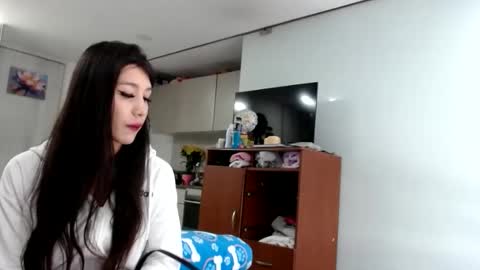 Snapshot of doll_sary chatting on October 16, 7:59 pm Catherine XXX online show from October 16, 7:59 pm