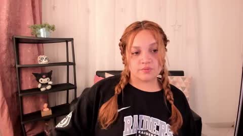 Roxana  independent model can you help me reach 100 hands up uwu online show from February 1, 1:02 am