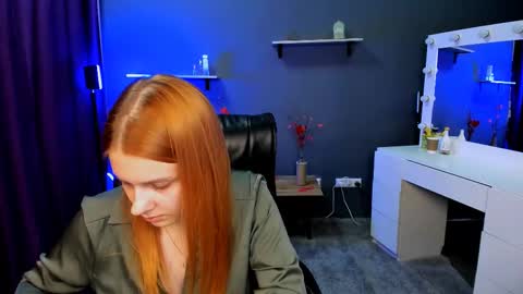 doll_vey online show from March 6, 1:14 pm