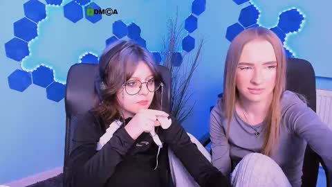 doll_vey online show from January 11, 8:03 pm